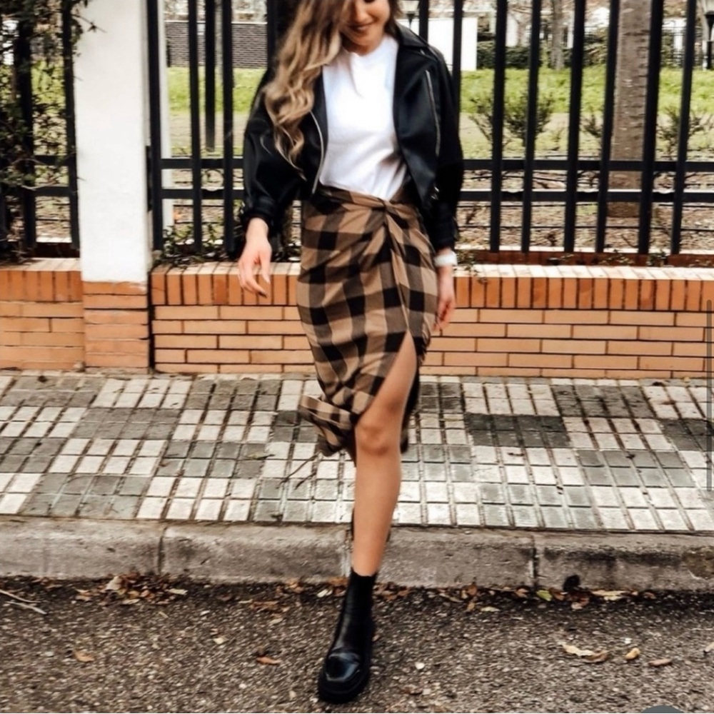 Zara Plaid Brown Skirt